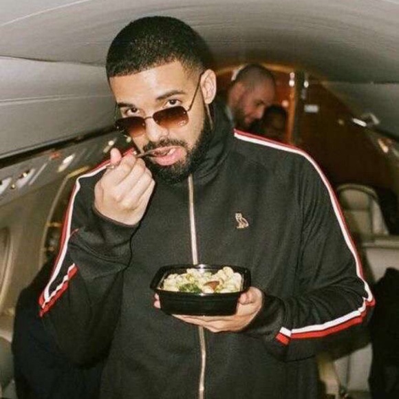 Meet your Posher, N - Picture 1 of 1